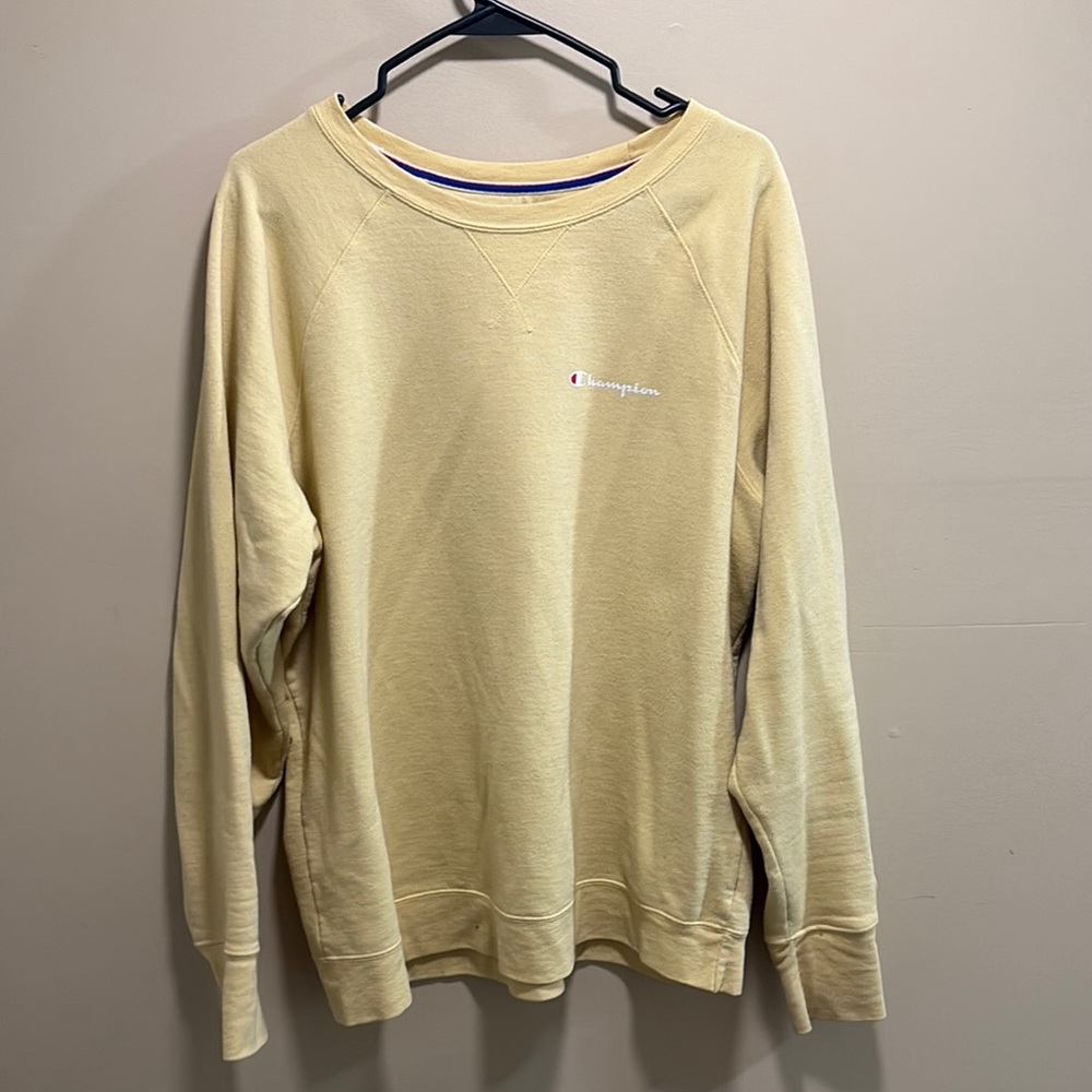 Champion Cream Crewneck Sweater Relaxed Fit